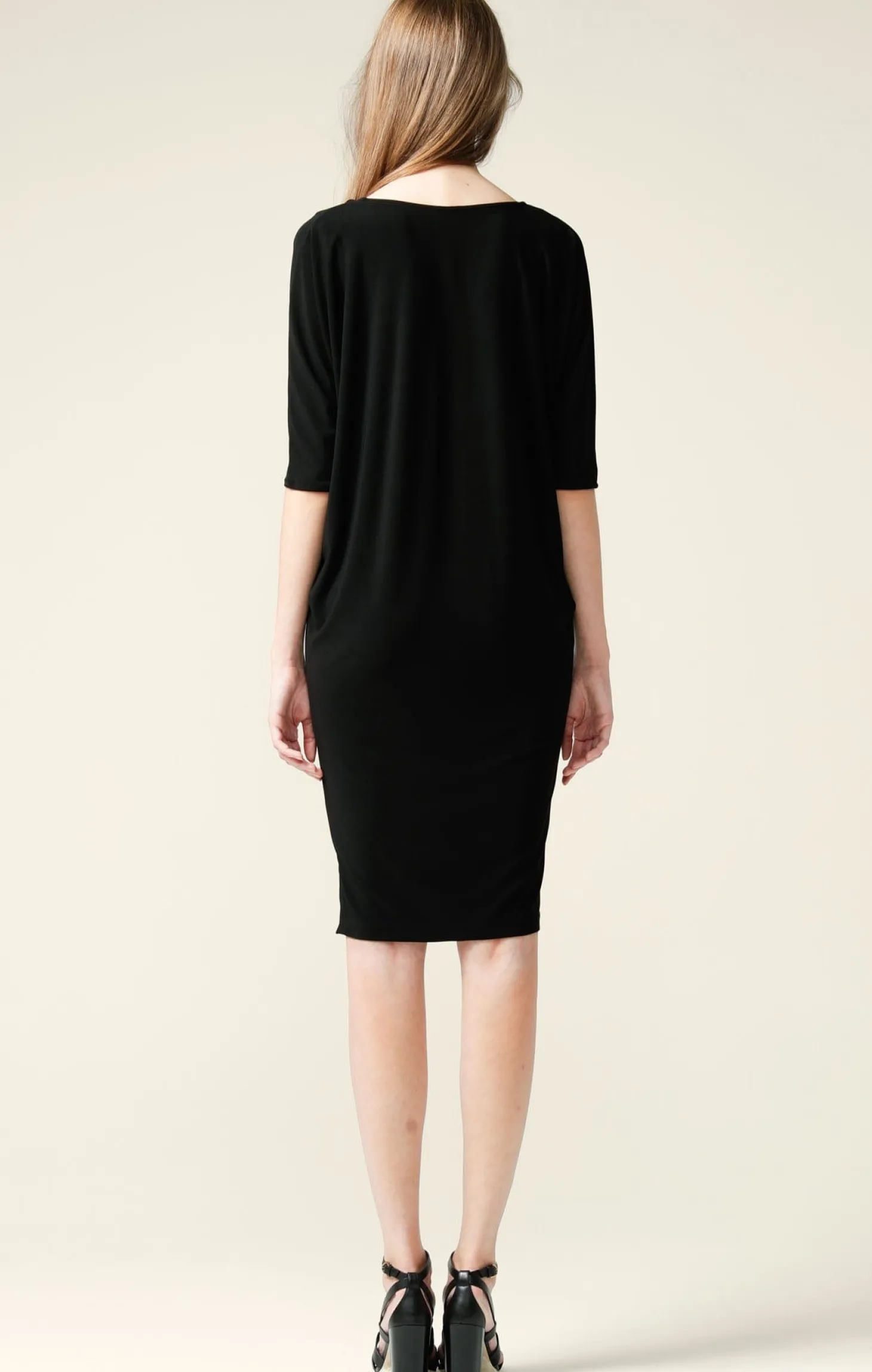 BATWING DRESS IN BLACK