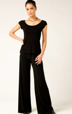 CAP SLEEVE TOP IN BLACK