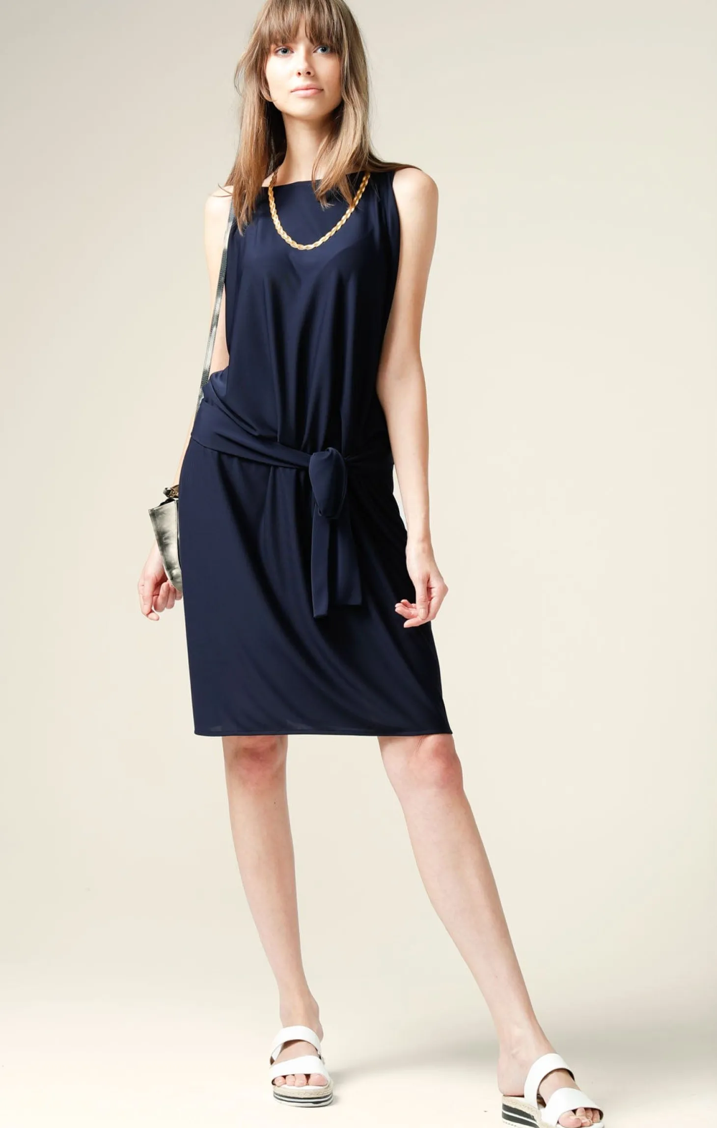 COLUMN DRAPE DRESS IN NAVY