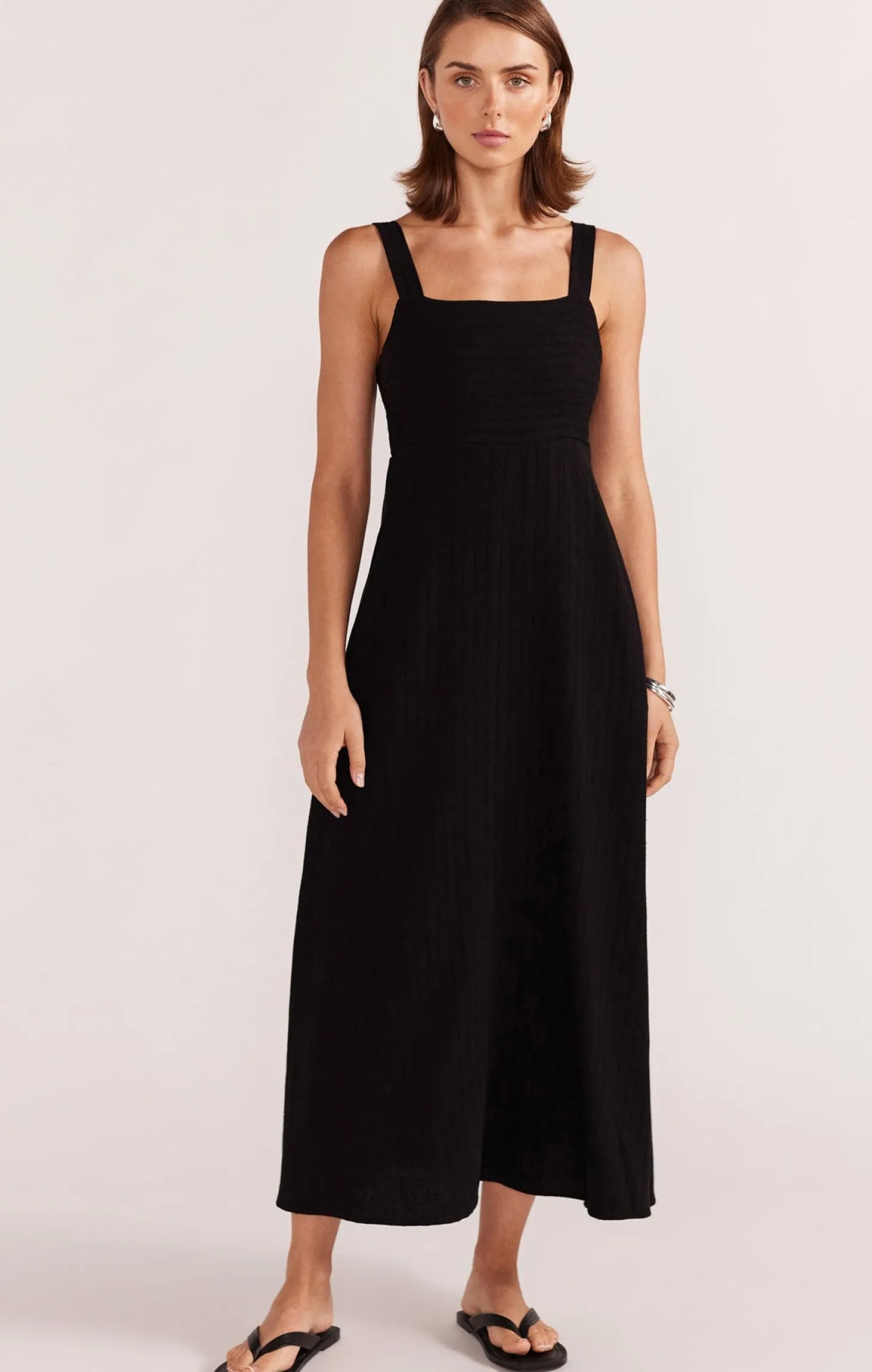 EMBER MIDI DRESS IN BLACK