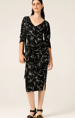 FLOWER LINE DRESS