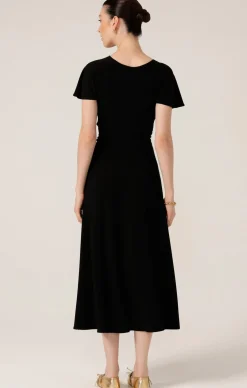 FLUTE SLEEVE REVERSE WRAP IN BLACK