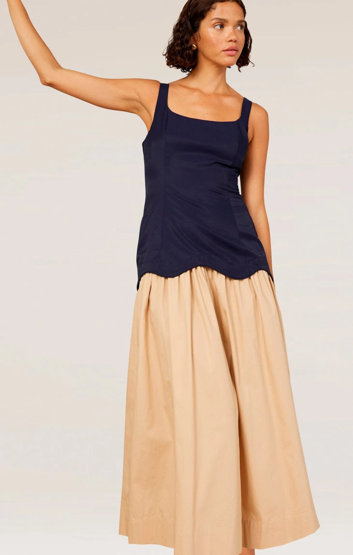 FORMATION MIDI DRESS IN NAVY & SAND