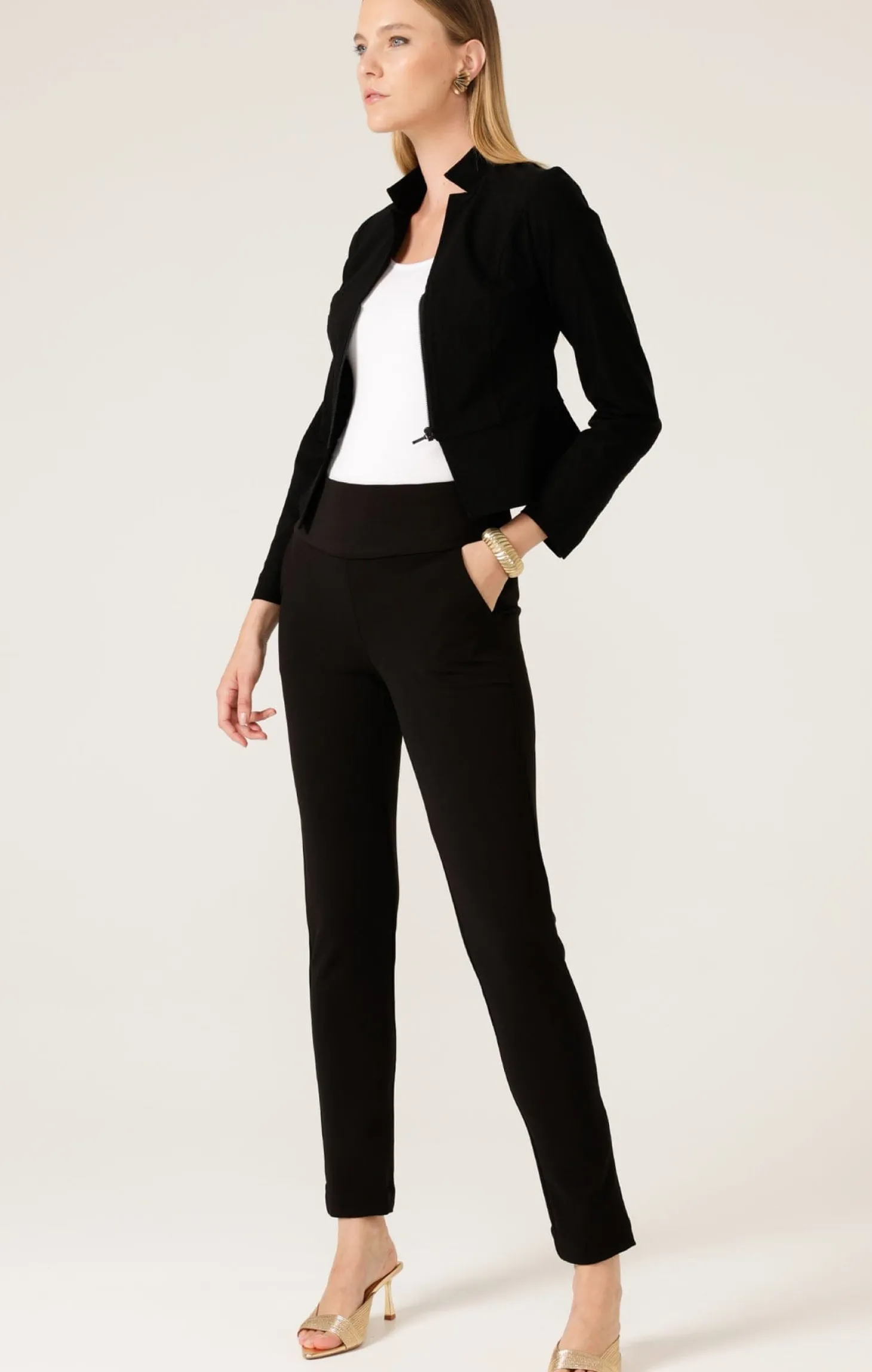 FRONT ZIP PEPLUM JACKET IN BLACK