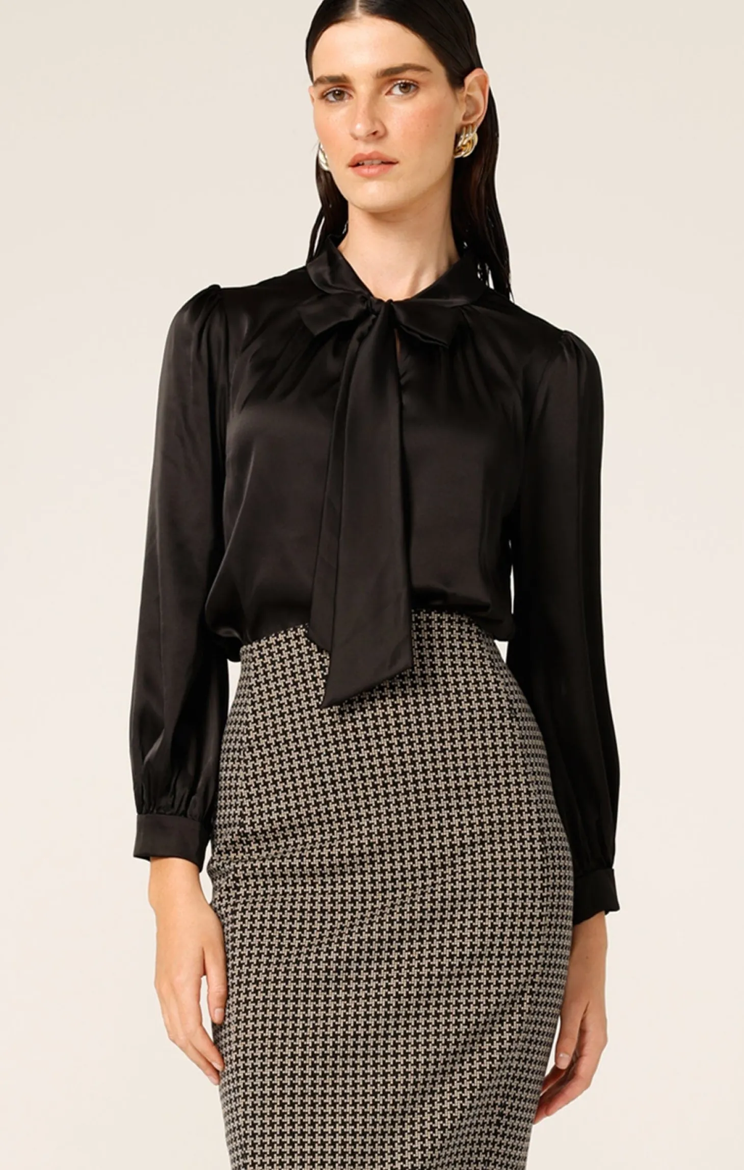 HATCHIE BLOUSE IN BLACK