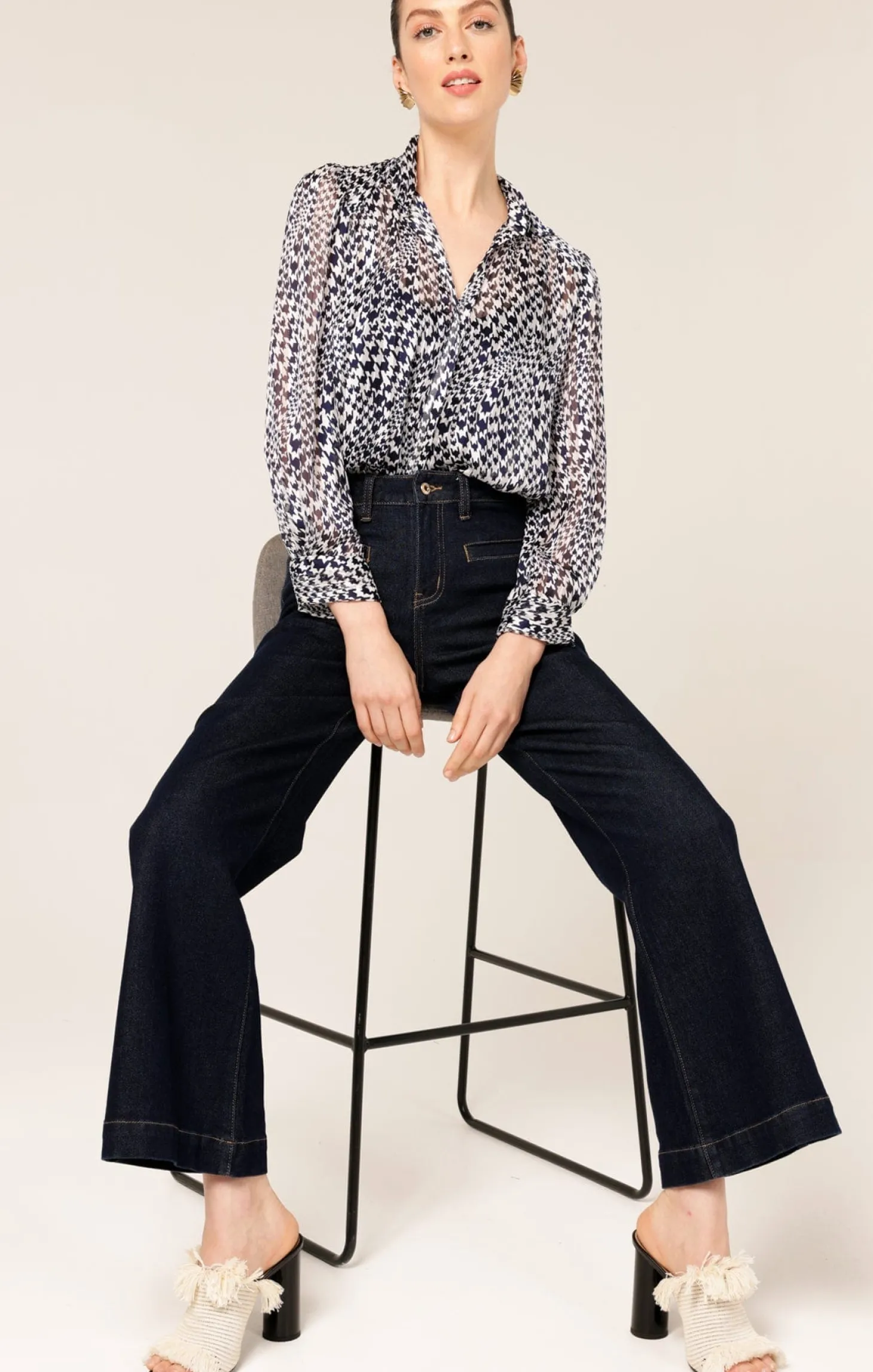 HERRINGBONE BLOUSE IN NAVY WHITE CHECK