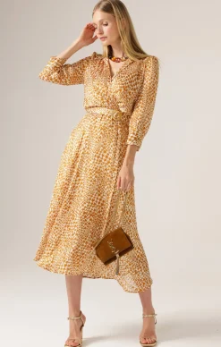 HERRINGBONE DRESS IN TOFFEE CREAM CHECK