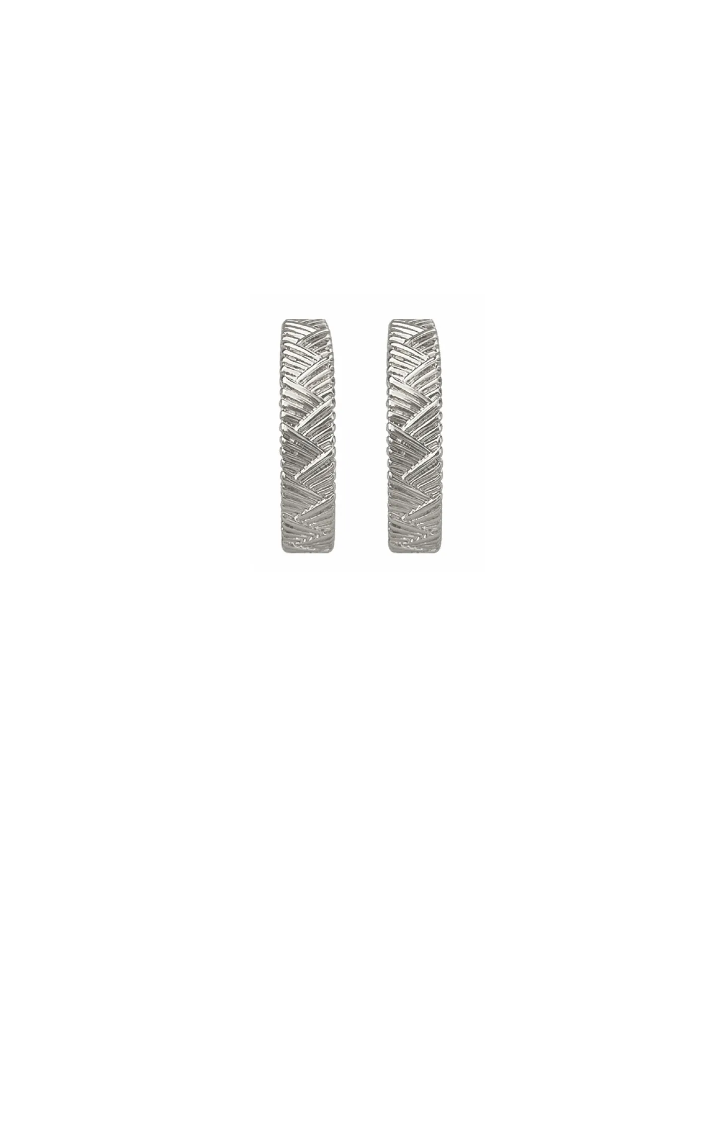 HERRINGBONE EVENT HOOPS IN SILVER