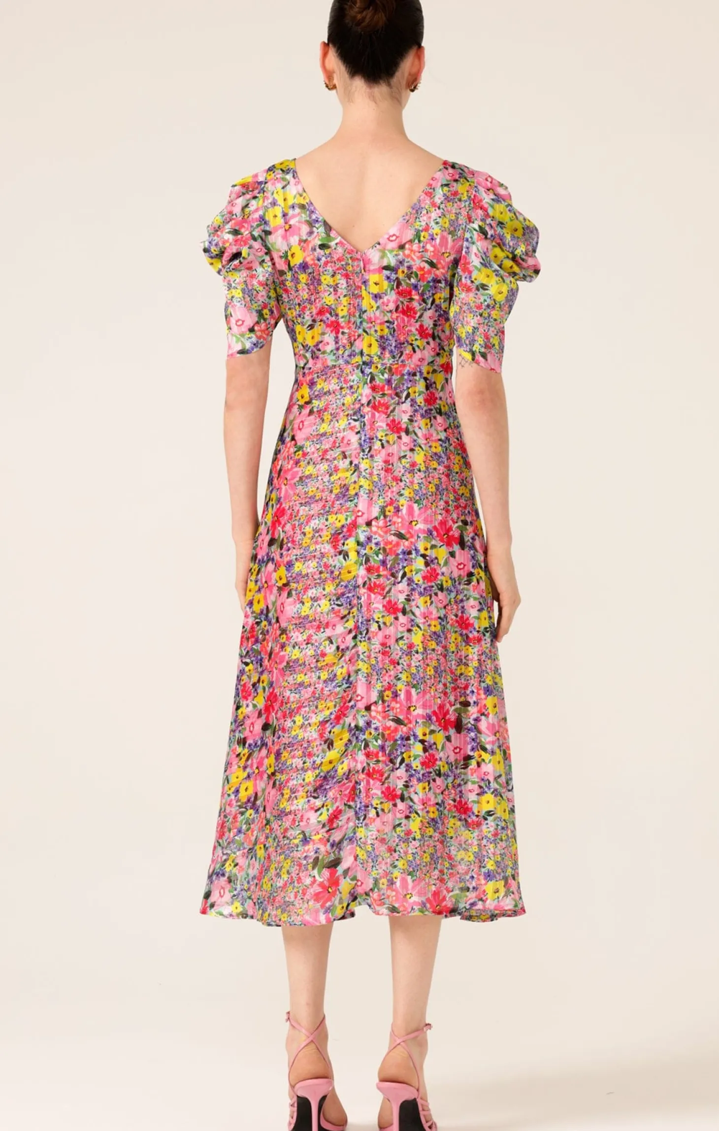 NEW BLOOMS MIDI IN PINK MULTI FLORAL