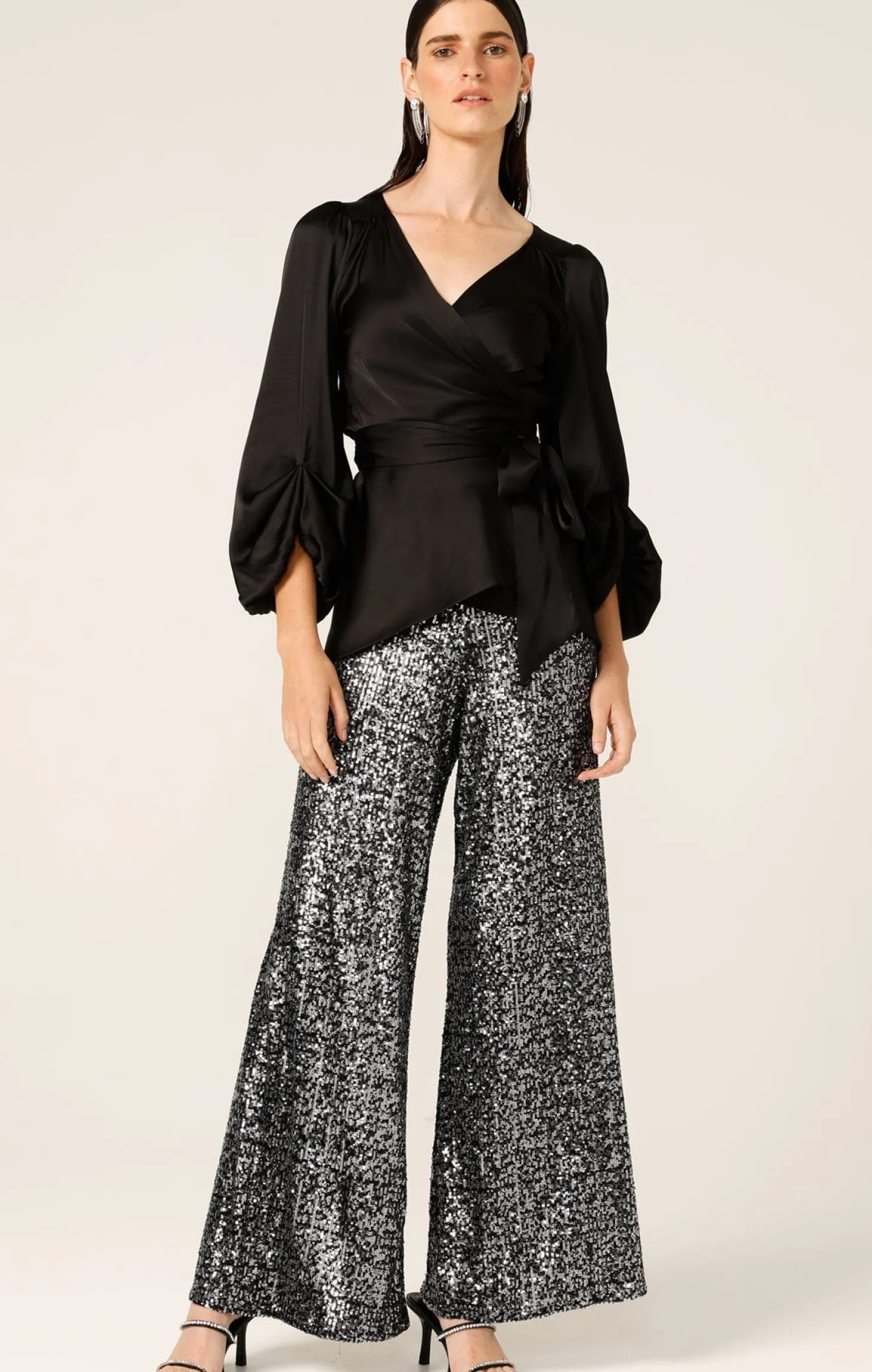 NOLANA TUNIC IN BLACK