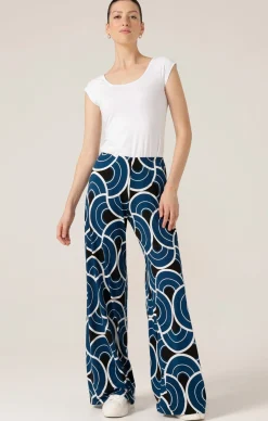 PRINTED SEAMLESS PANT IN OCEAN GEO