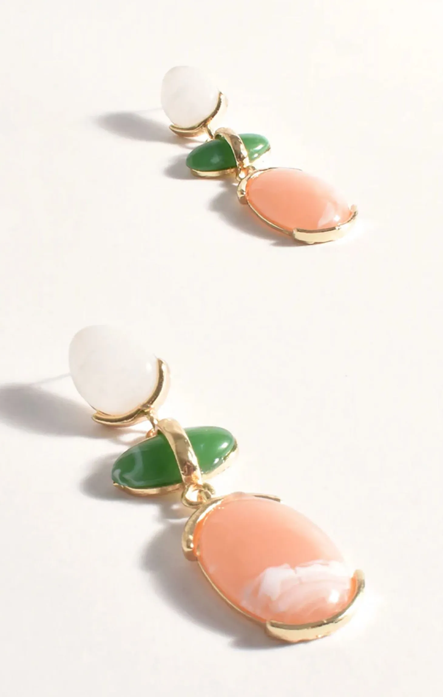 RESIN TRIO DROP EARRING