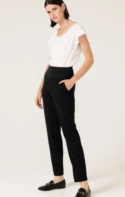 TAPERED LEG PANT IN BLACK