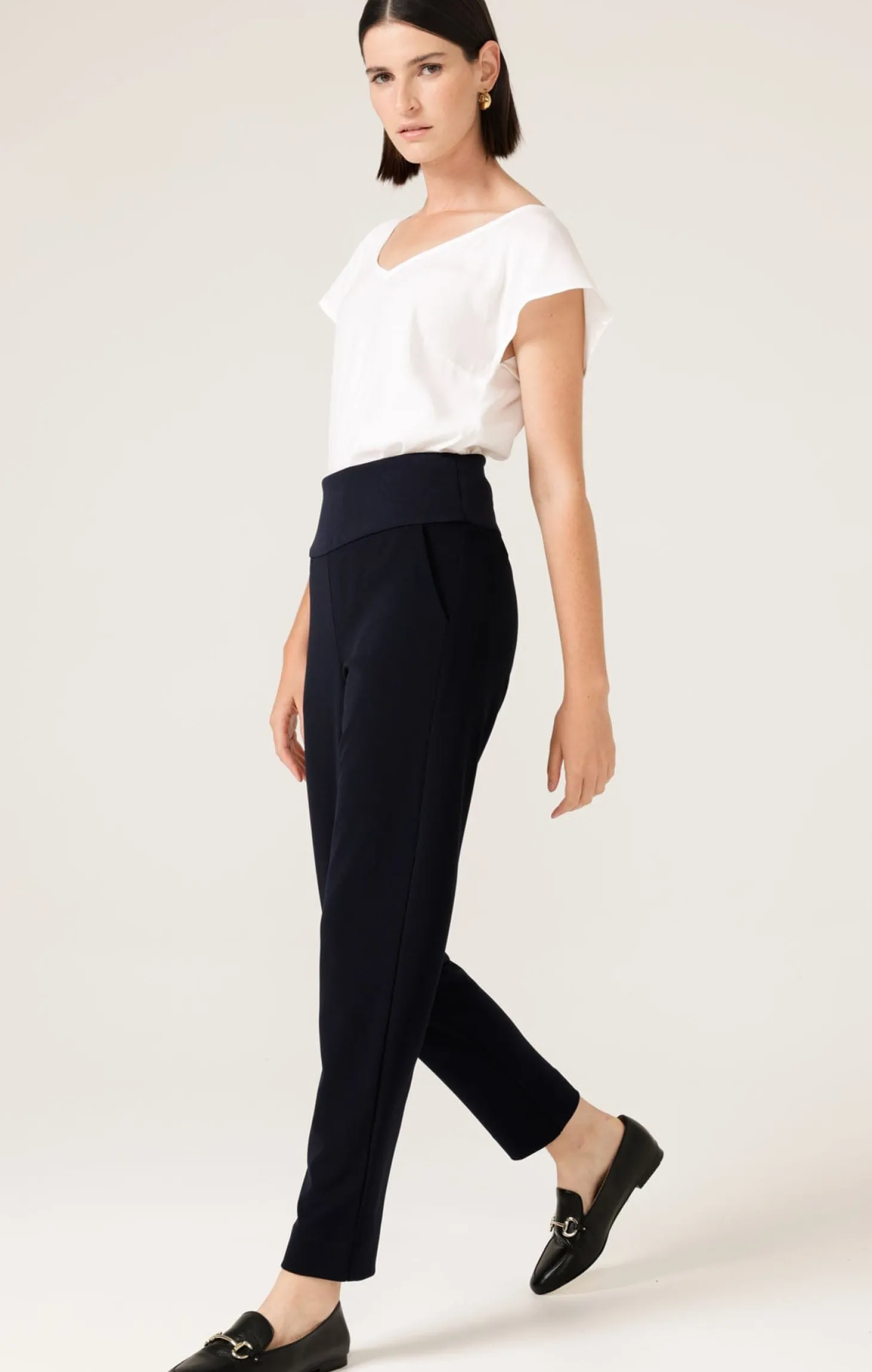 TAPERED LEG PANT IN NAVY