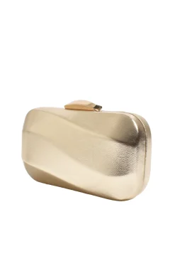 WAVY STRUCTURED METALLIC CLUTCH IN GOLD
